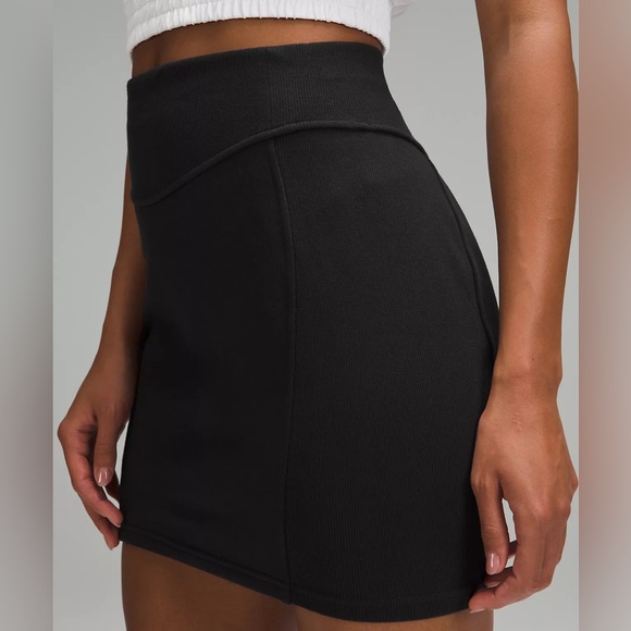 Lululemon Athletica Black Scuba HR Mini Skirt - Picture 3 of 9